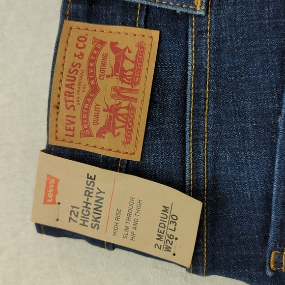 NWT LEVI'S 721 HIGH-RISE SKINNY JEANS - Picture 3 of 6